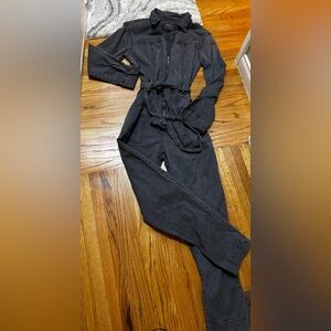 Universal Thread Denim Women’s Zipper Jumpsuit Size 6